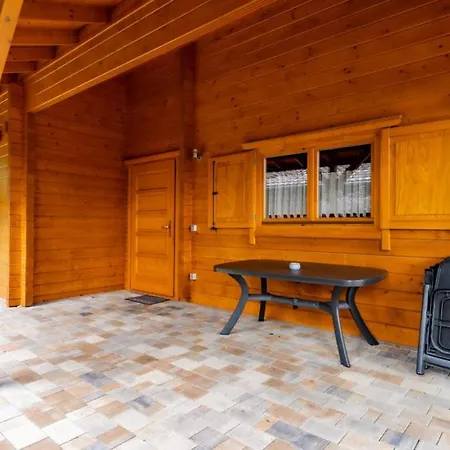 Waldsiedlung Haus 8 *