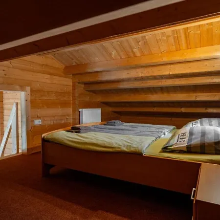 Golden Hop Waldsiedlung *