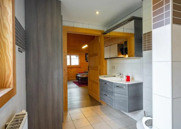 Golden Hop Waldsiedlung Сasa de vacaciones *